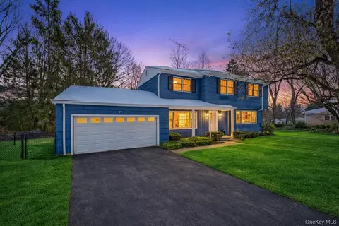 22 Hatfield Rd, Mahopac, NY 10541