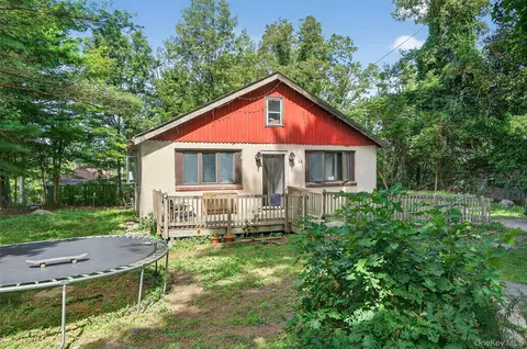 84 Highview Ter, Mamakating, NY 12790