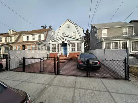 19153 115th Rd, New York, NY 11412