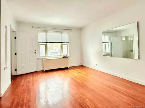 60-46 83rd Pl, New York, NY 11379