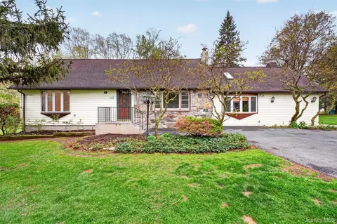 15 Schuylkill Ct, Kent, NY 10512