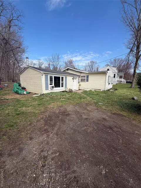 261 Titusville Rd, La Grange, NY 12603