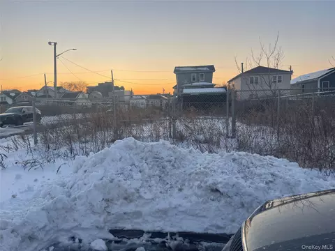 439 Beach 44 St, New York, NY 11691