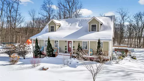 2066 Route 6, Wawayanda, NY 10940