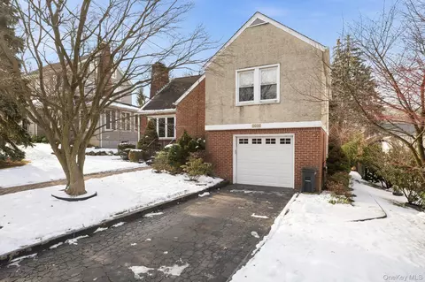 46-26 Concord Ave, North Hempstead, NY 11020
