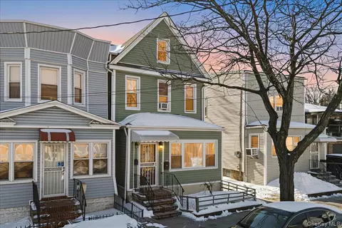 8068 87th Ave, New York, NY 11421