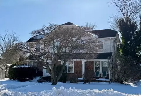 Exterior - 90 E Roe Blvd, Patchogue, NY 11772 photo 3 of 10