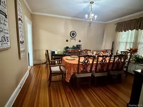 Dining - 90 E Roe Blvd, Patchogue, NY 11772 photo 1 of 2
