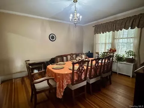 Dining - 90 E Roe Blvd, Patchogue, NY 11772 photo 2 of 2