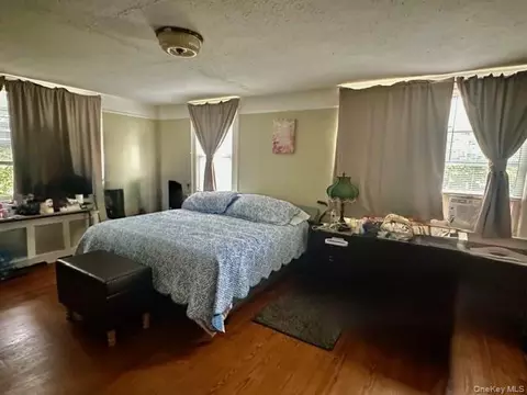 Bedroom - 90 E Roe Blvd, Patchogue, NY 11772 photo 2 of 5