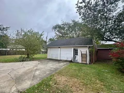 Exterior - 90 E Roe Blvd, Patchogue, NY 11772 photo 8 of 10