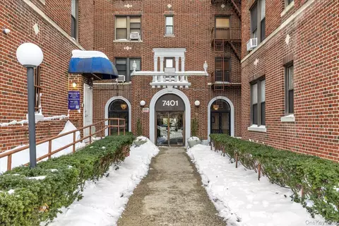 7401 4th Ave #D5, Brooklyn, NY 11209