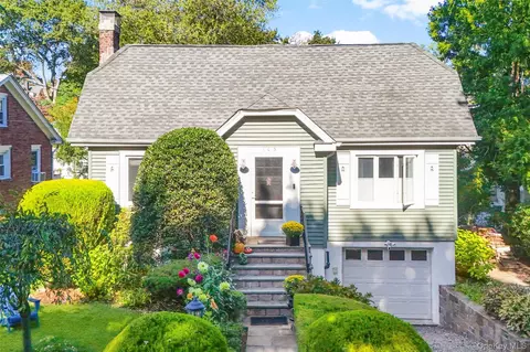 103 Laurel Ave, Larchmont, NY 10538