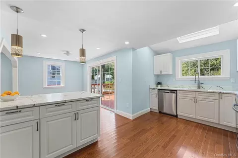 58 Whippoorwill Rd E, North Castle, NY 10504
