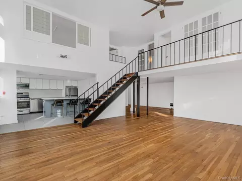 305 E 108th St #4B, New York, NY 10029