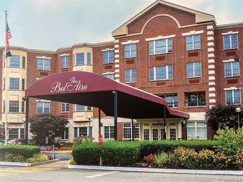 50 Merrick Ave #120, East Meadow, NY 11554