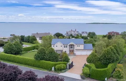 1680 Lands End Rd, Orient, NY 11957