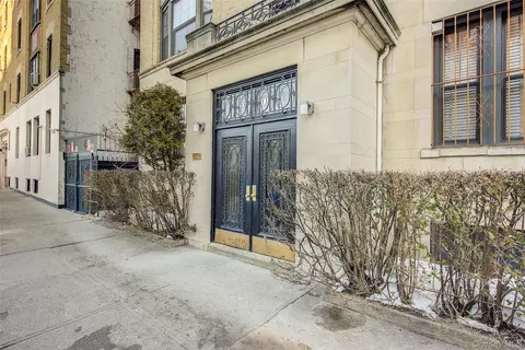 33-11 82nd St #51, New York, NY 11372