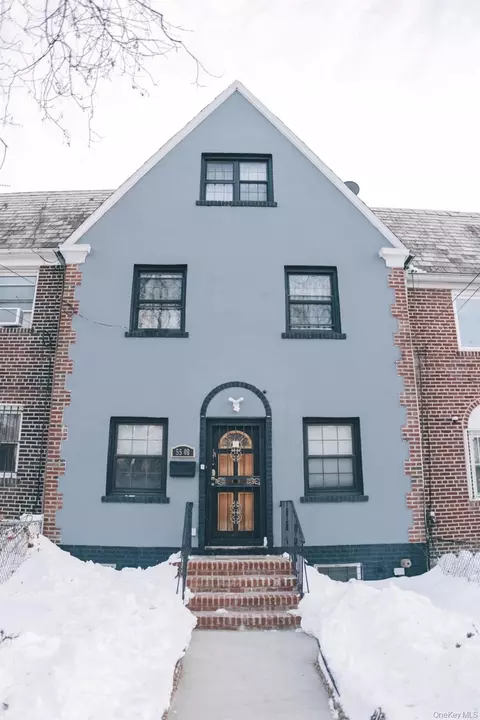 55-08 32nd Ave, New York, NY 11377