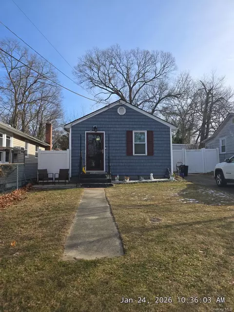 59 Wildwood Dr, Sound Beach, NY 11789