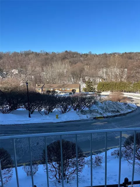 1840 Crompond Rd #9B7, Peekskill, NY 10566