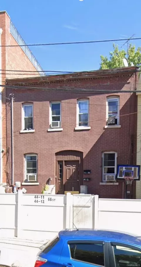 4413 66th St, New York, NY 11377
