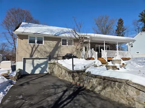 9 Williams Ave, Newburgh, NY 12550