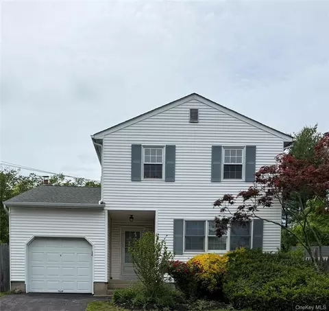 22 Salisbury Dr S, East Northport, NY 11731