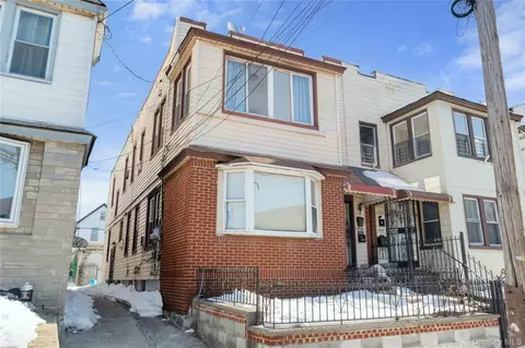 93-45 202nd St, New York, NY 11423