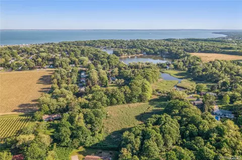 955 Blossom Bnd, Southold, NY 11952