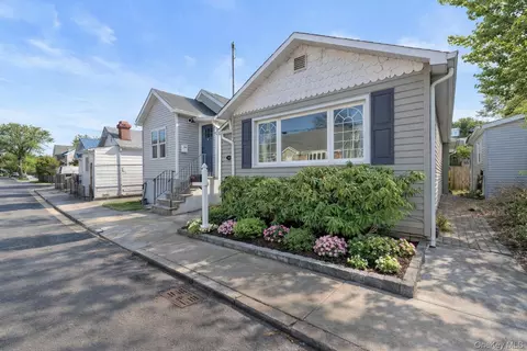 64 Tier St, New York, NY 10464