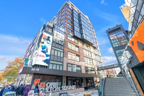 39-16 Prince St #8, Flushing, NY 11354