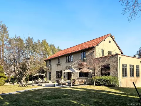 6 White Plains Rd, Bronxville, NY 10708