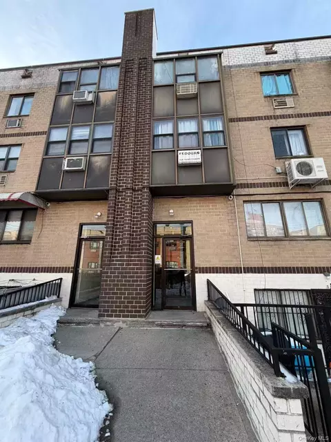 45-06 80th St #3C, Elmhurst, NY 11373