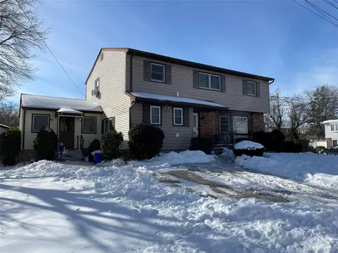 1286 America Ave, West Babylon, NY 11704