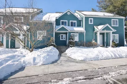 302 Sheffield Ct, Southeast, NY 10509