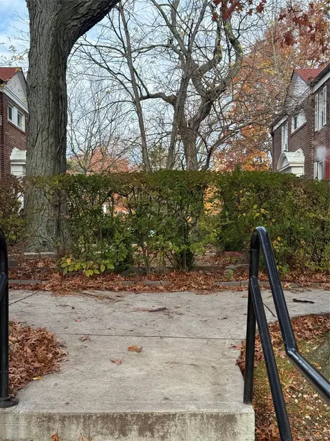 150 Grand Central Pkwy #100GA, Jamaica, NY 11432