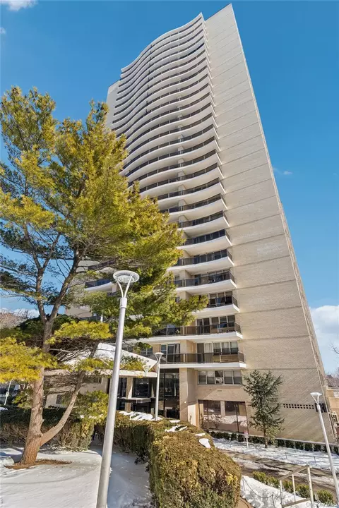 102-10 66th Rd #20G, New York, NY 11375