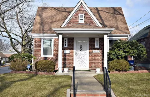 24903 Rushmore Ter, New York, NY 11362