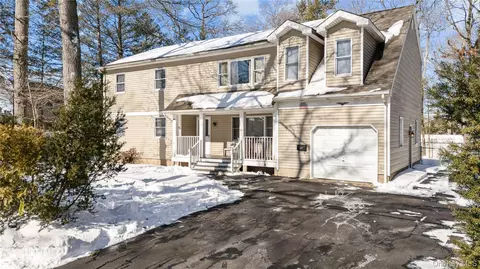 165 5th St, Saint James, NY 11780
