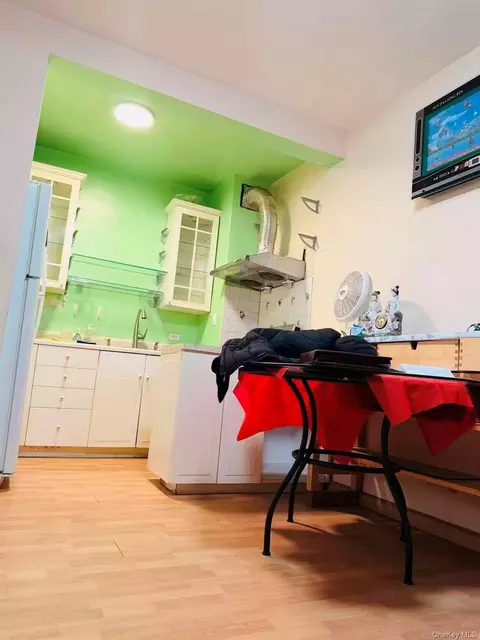 134-54 Maple Ave # 2S, Flushing, NY 11355 photo 4
