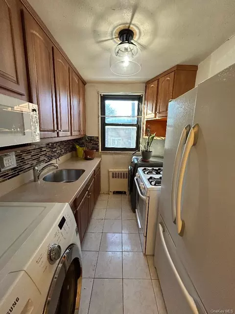 16-41 160 #6-420, Whitestone, NY 11357