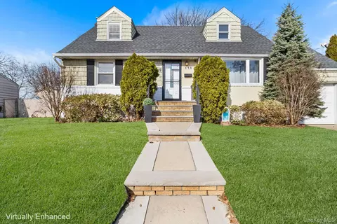 119 Osborne Rd, West Hempstead, NY 11552