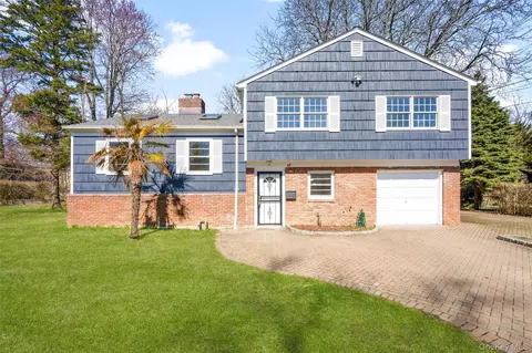 46 Harding Dr, New Rochelle, NY 10801