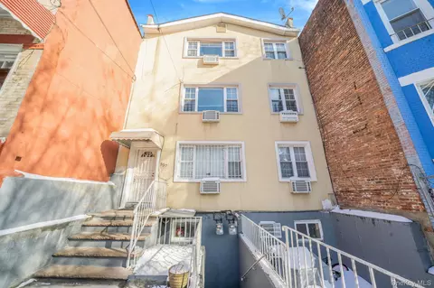 557 Ashford St, Brooklyn, NY 11207
