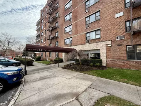 89-35 155 Ave #4C, New York, NY 11414