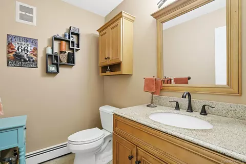 Bath - 7 Lorenz Dr, Mount Pleasant, NY 10595 photo 3 of 3