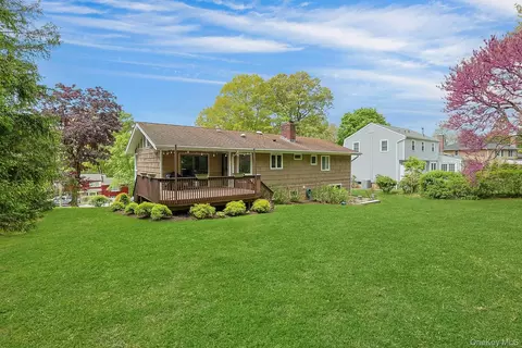 Exterior - 7 Lorenz Dr, Mount Pleasant, NY 10595 photo 9 of 11