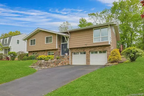 Exterior - 7 Lorenz Dr, Mount Pleasant, NY 10595 photo 2 of 11