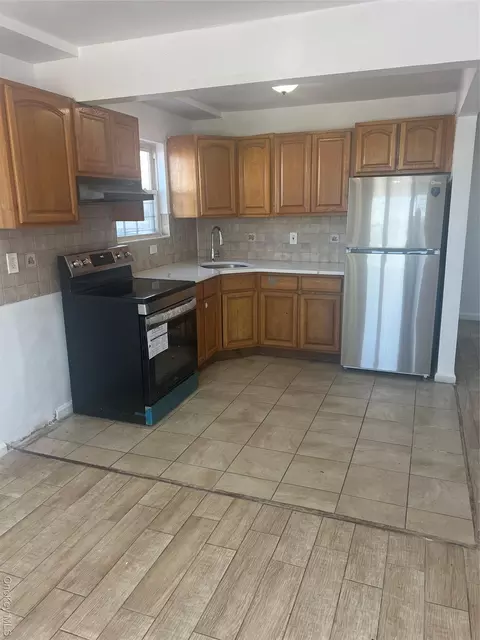 340 Beach 84th St, Far Rockaway, NY 11693